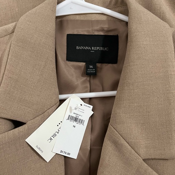 Banana Republic Women’s Classic Blazer - Picture 2 of 15